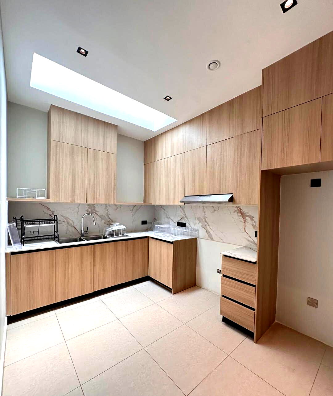 5-Bed Smart Villa with Private Bridge Hideaway - Riverside, Lavington