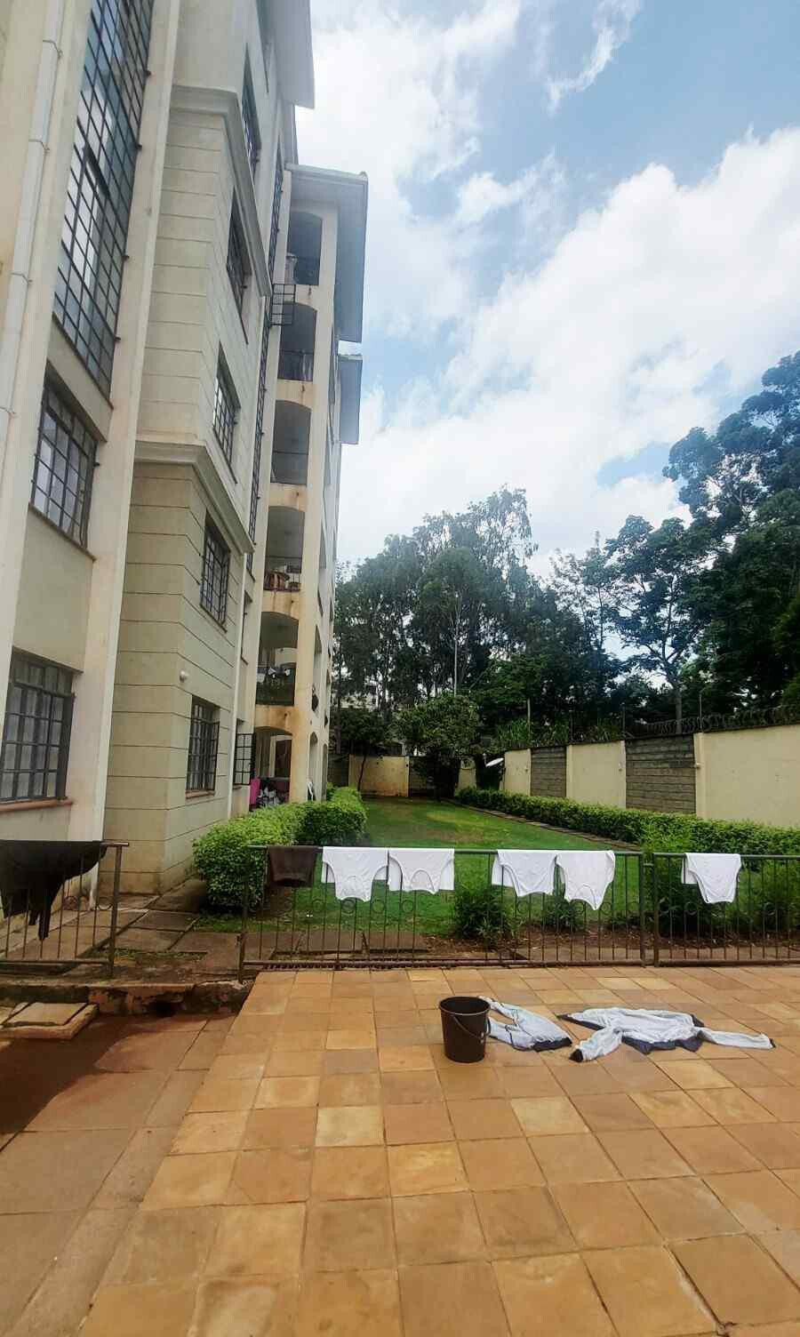 3BR with DSQ & Pool Access - Lavington, Hatheru Road