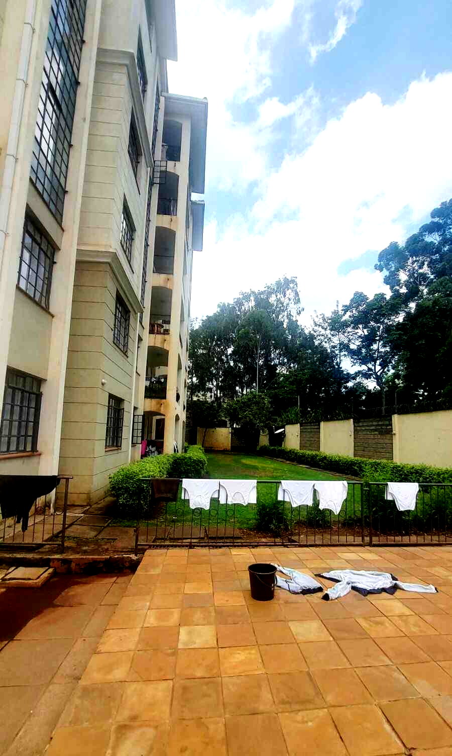 3BR with DSQ & Pool Access - Lavington, Hatheru Road