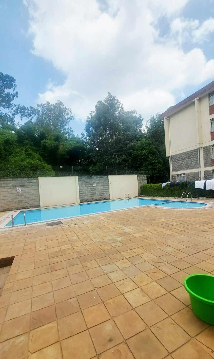 3BR with DSQ & Pool Access - Lavington, Hatheru Road