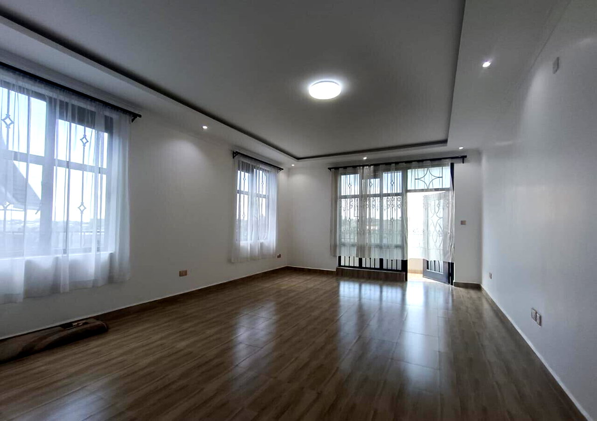 5BR All-Ensuite Maisonette with Attic Office - Daykio Bustani, Ruiru