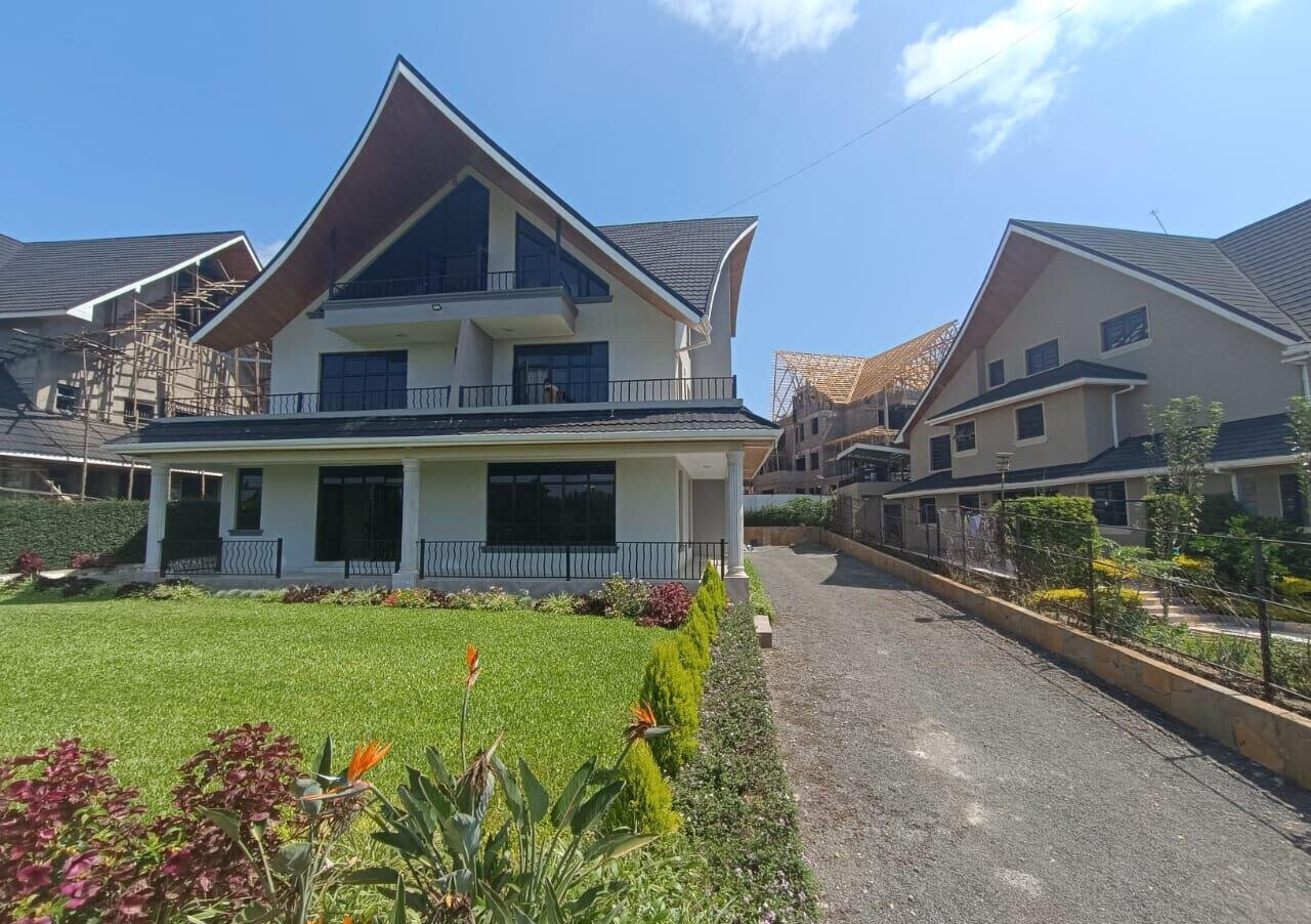 5BR All-Ensuite Maisonette with Attic Office - Daykio Bustani, Ruiru
