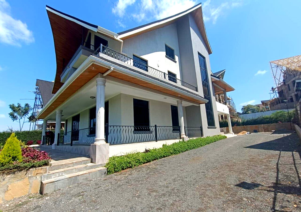 5BR All-Ensuite Maisonette with Attic Office - Daykio Bustani, Ruiru