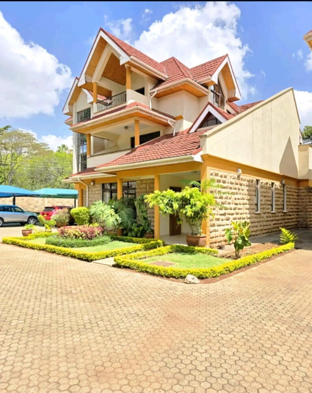 Exclusive 4BR All-Ensuite Townhouse with Study & DSQ - Kileleshwa