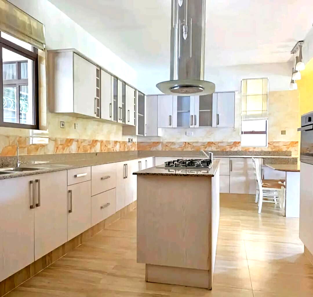 Exclusive 4BR All-Ensuite Townhouse with Study & DSQ - Kileleshwa