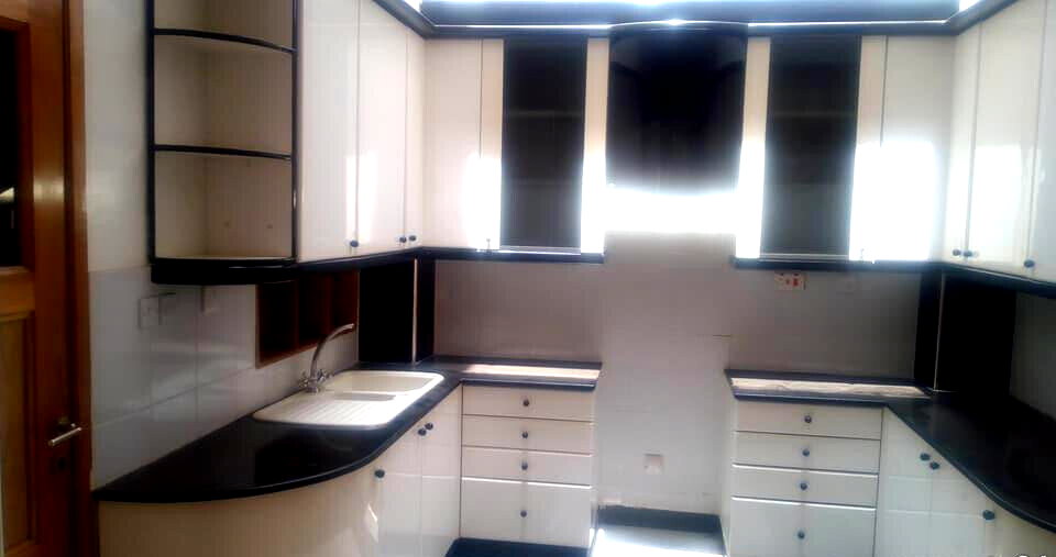 4BR Townhouse with DSQ & Double Kitchen - Kilimani