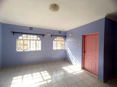 5bdrm Mansion in Membley Estate for sale - Image 2