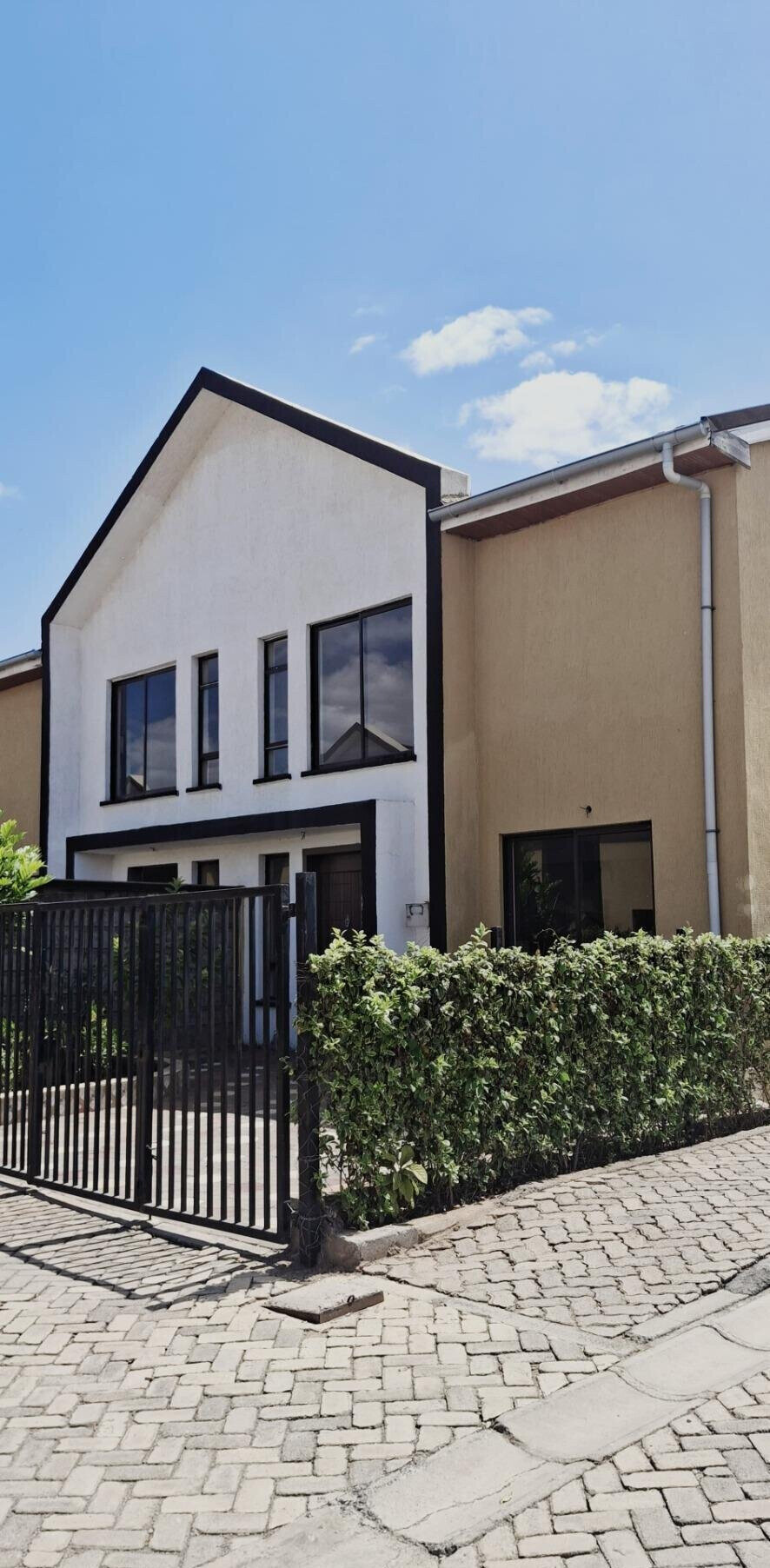 4BR Townhouse with DSQ & CCTV - Just Off the Tamarack, Syokimau