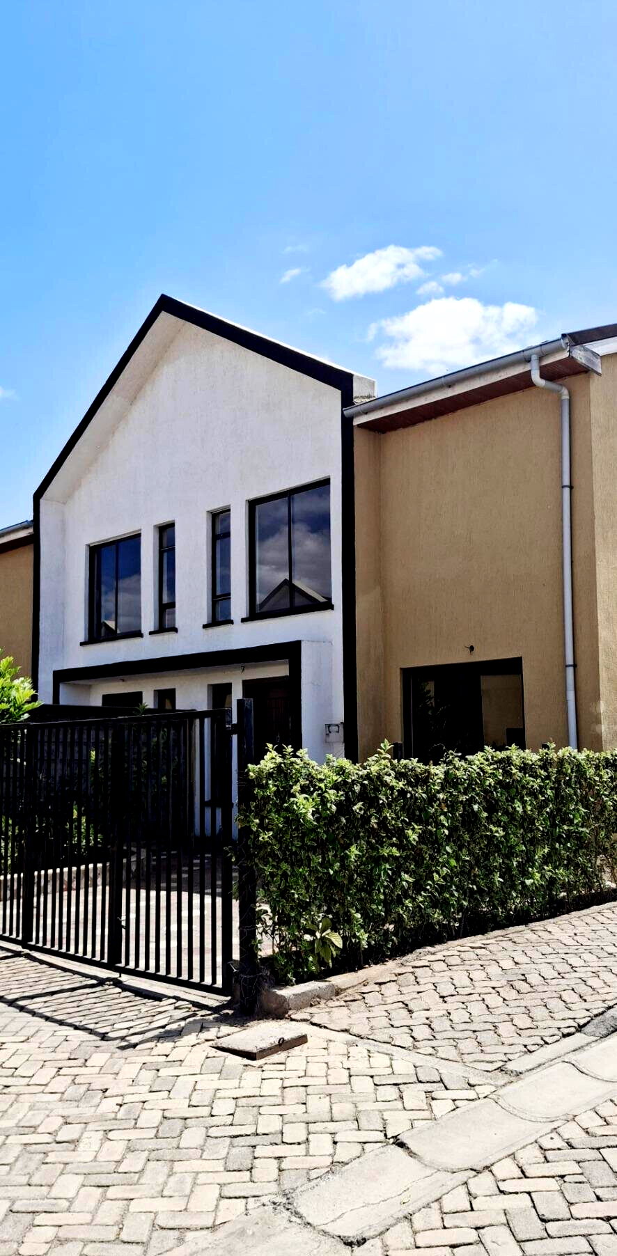 4BR Townhouse with DSQ & CCTV - Just Off the Tamarack, Syokimau