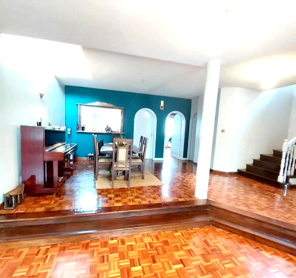 Spacious 4BR Townhouse with DSQ & 30,000L Water - Kilimani