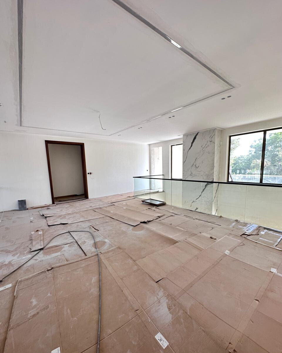 5BR All-Ensuite Townhouse with Private Pool – Kerarapon
