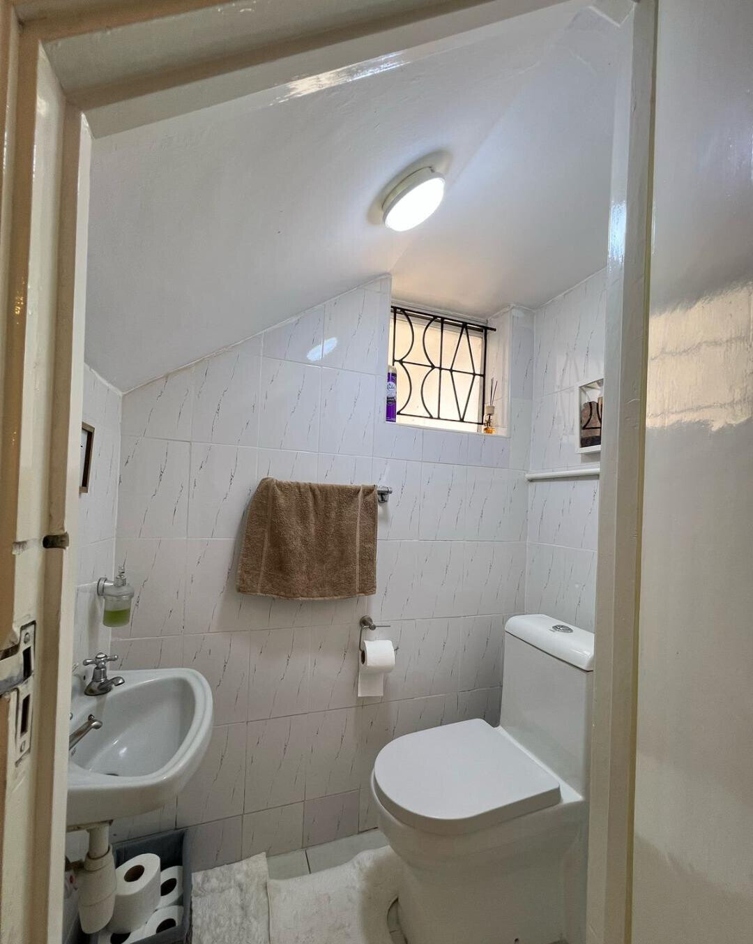 Solar-Powered 4BR Townhouse with 12,000L Water - Kileleshwa
