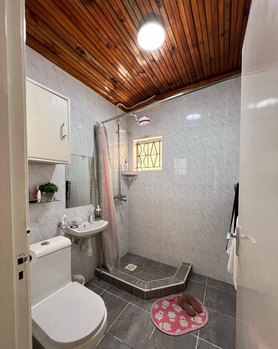Solar-Powered 4BR Townhouse with 12,000L Water - Kileleshwa