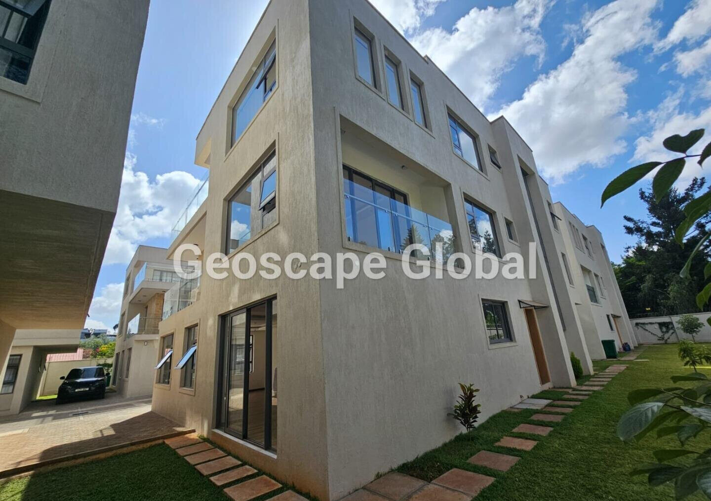 6-Bedroom Townhouse with Gym & DSQ in Quiet Lavington