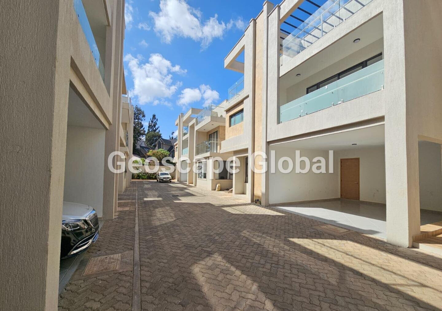 6-Bedroom Townhouse with Gym & DSQ in Quiet Lavington