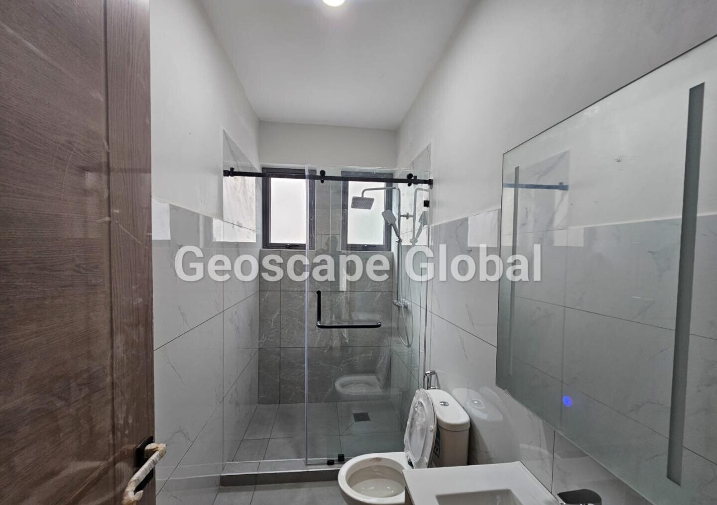 6-Bedroom Townhouse with Gym & DSQ in Quiet Lavington