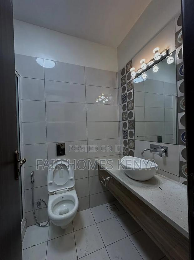 3bdrm Apartment in Kabasiran Avenue, Lavington for rent