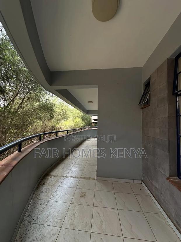 3bdrm Apartment in Kabasiran Avenue, Lavington for rent