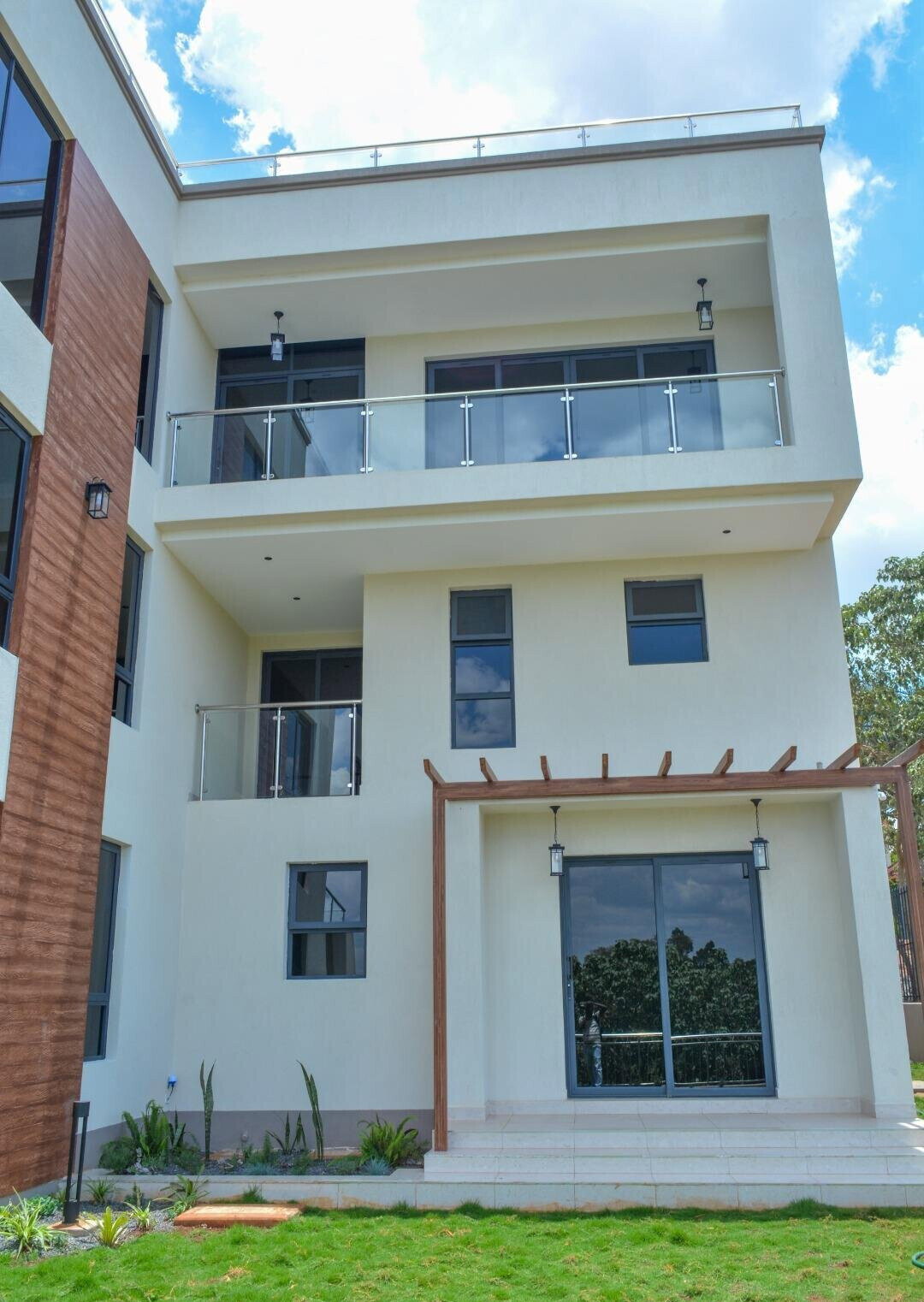 5BR Garden Home at KSh 370K