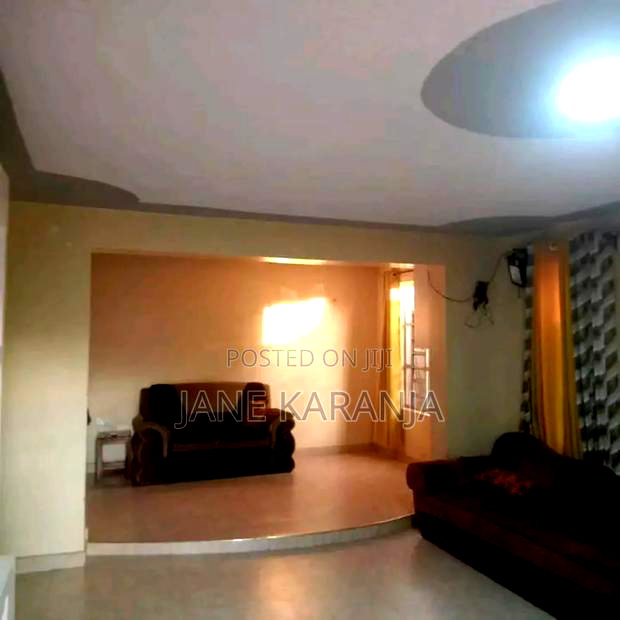 6bdrm Mansion in Muram Estate, Kenyatta Road / Theta for sale