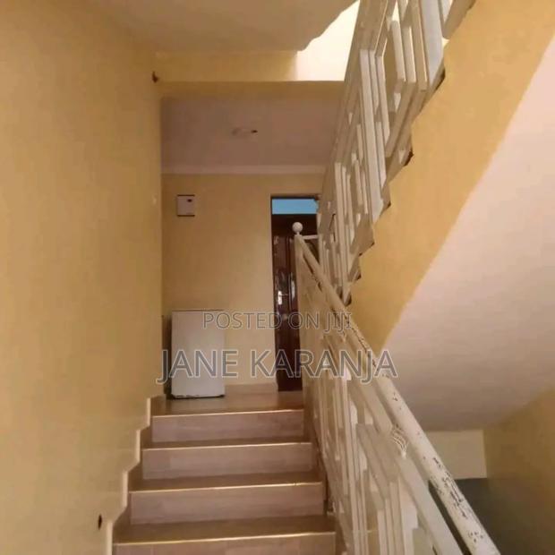 6bdrm Mansion in Muram Estate, Kenyatta Road / Theta for sale