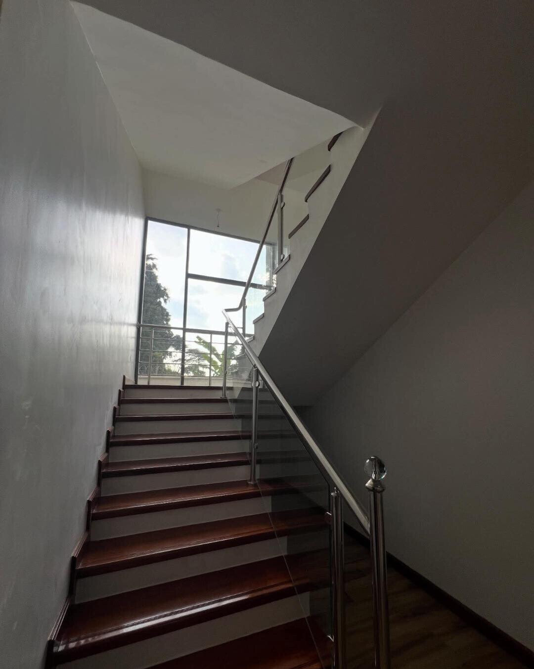 6-Ensuite Townhouse with DSQ & Modern Finishes - Lavington