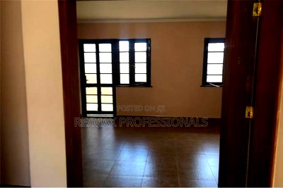 3bdrm Maisonette in Langata for sale - Image 3