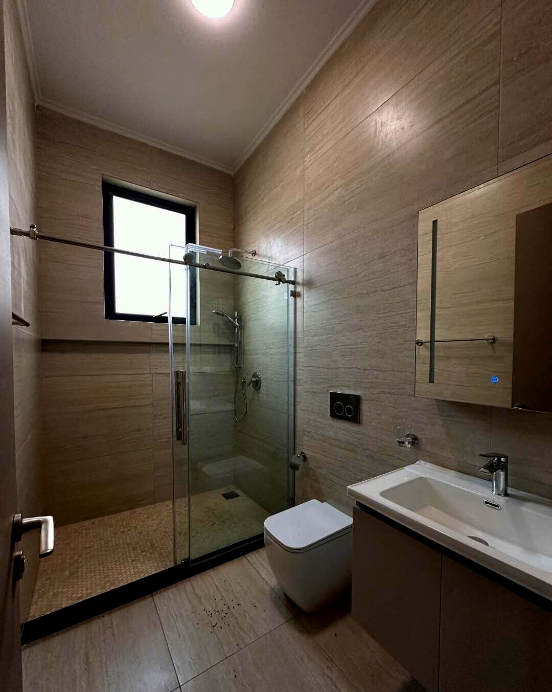 5-Ensuite Villa with Two Kitchens & Smart CCTV - Lavington