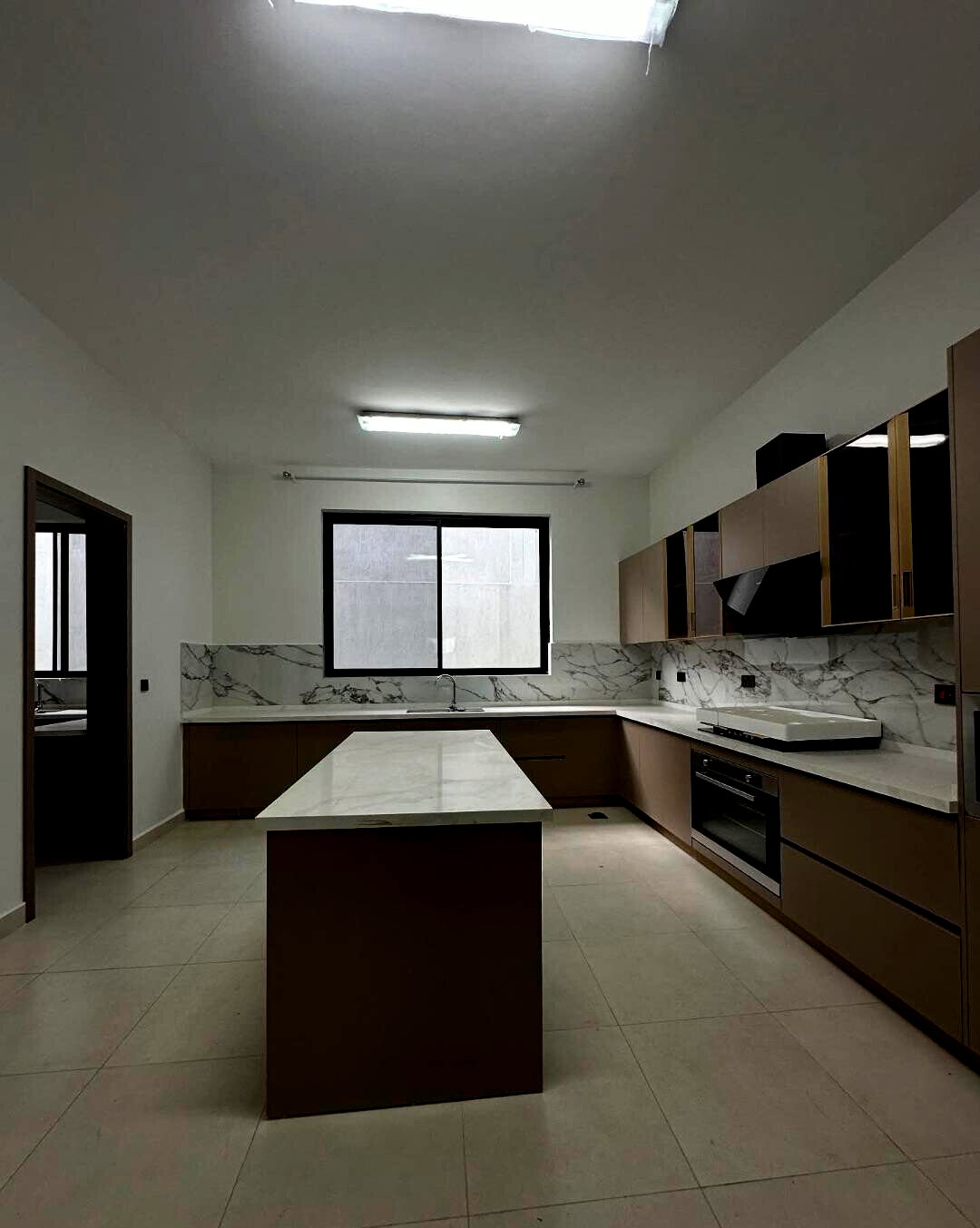 5-Ensuite Villa with Two Kitchens & Smart CCTV - Lavington