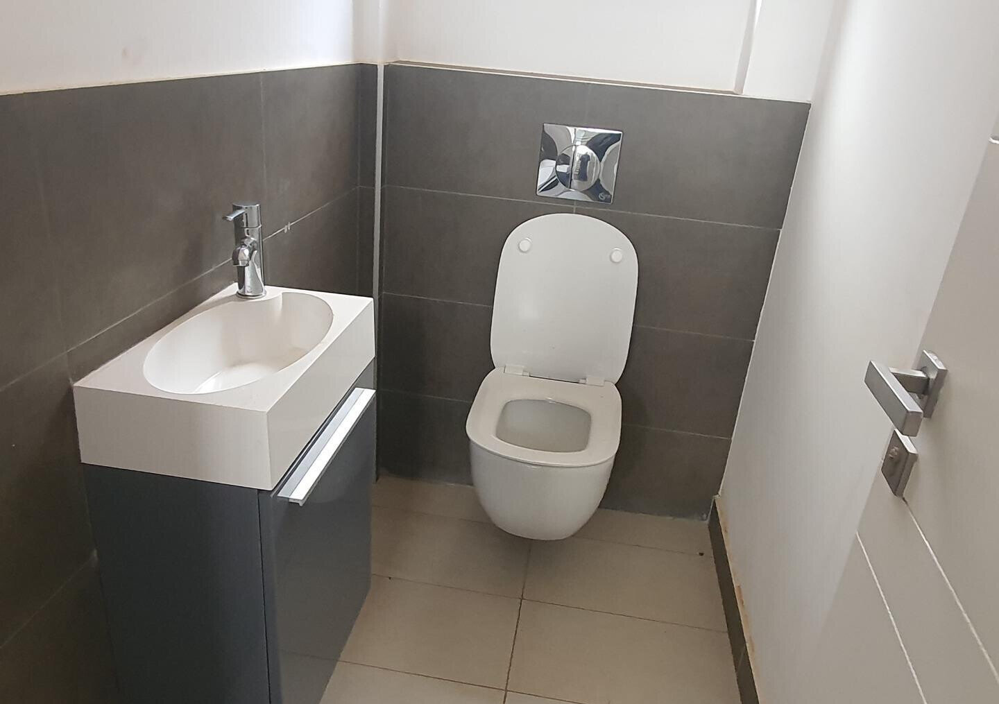 Newly Built 4-Ensuite Townhouse with Pool & Solar - Loresho
