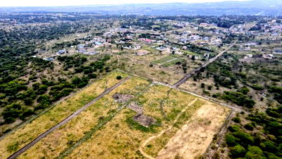 1/4 and 1/8 Acre Pieces Kwa Mboya,Amani Close - Image 6