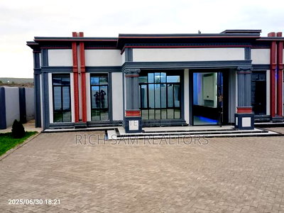 3bdrm Mansion in Pipeline, Nakuru Town East for sale - Image 1