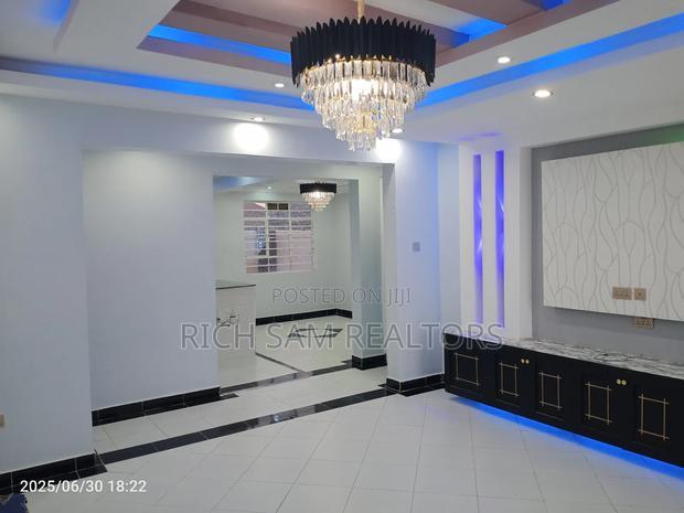 3bdrm Mansion in Pipeline, Nakuru Town East for sale