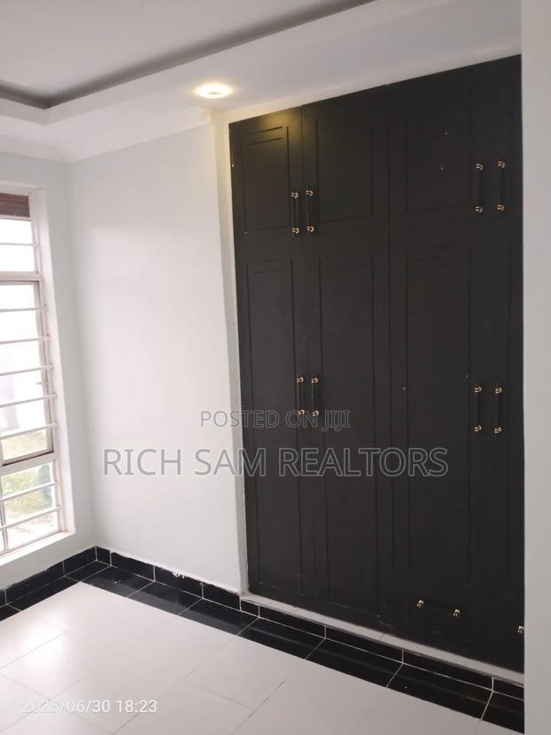 3bdrm Mansion in Pipeline, Nakuru Town East for sale