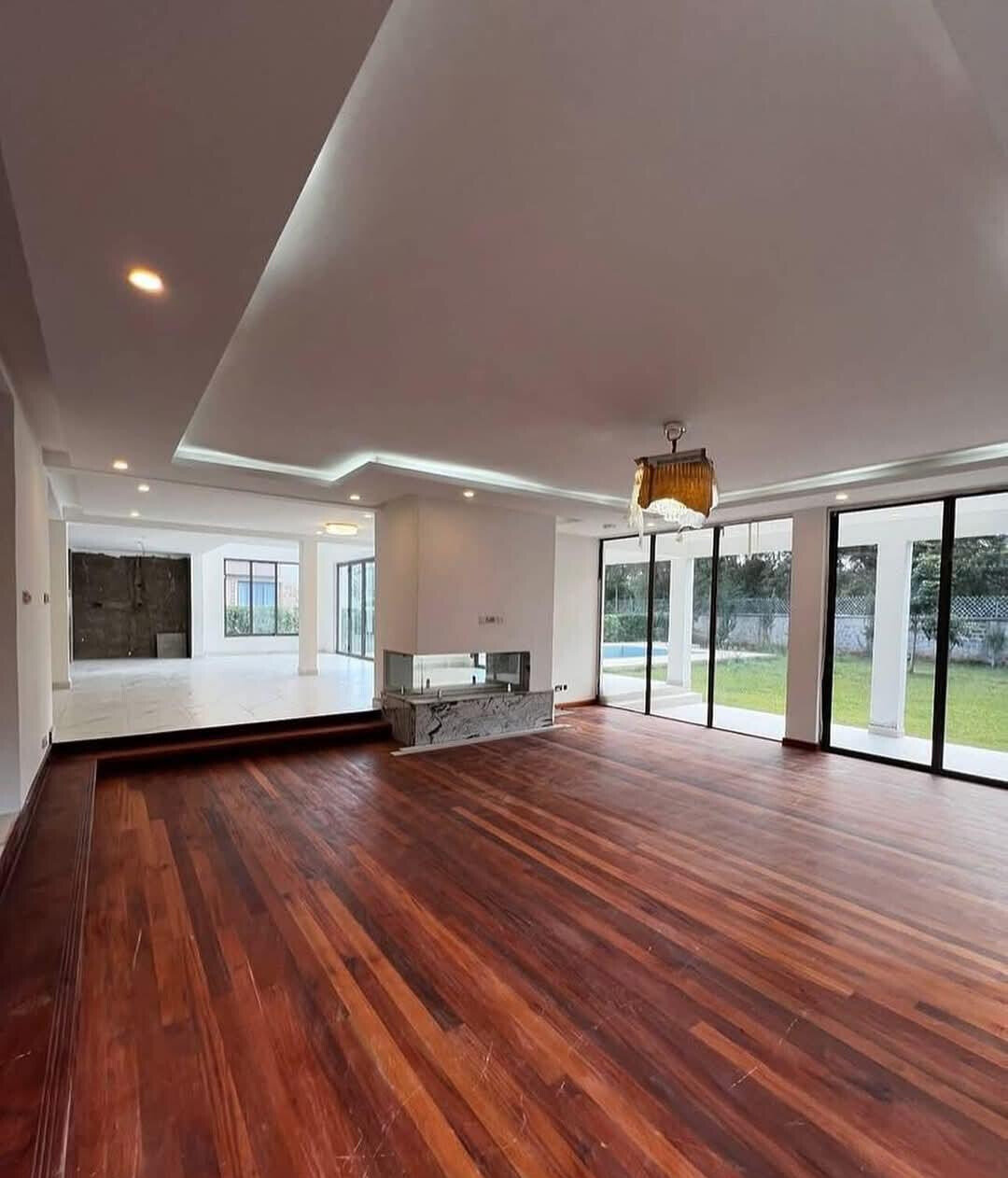 0.6-Acre 5BR Villa with Pool & Jacuzzi – Karen