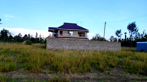 Kenol Residential Plots at Makutano Highway.