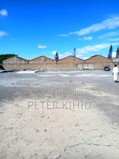 Yard to Lease 1ac Off Mombasa Road at Kyangombe - Image 1