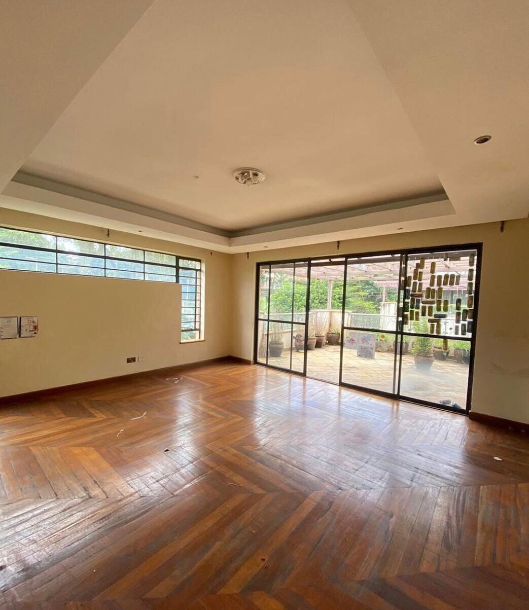 5-Bed Townhouse with Private Garden & Gated Security - Lavington
