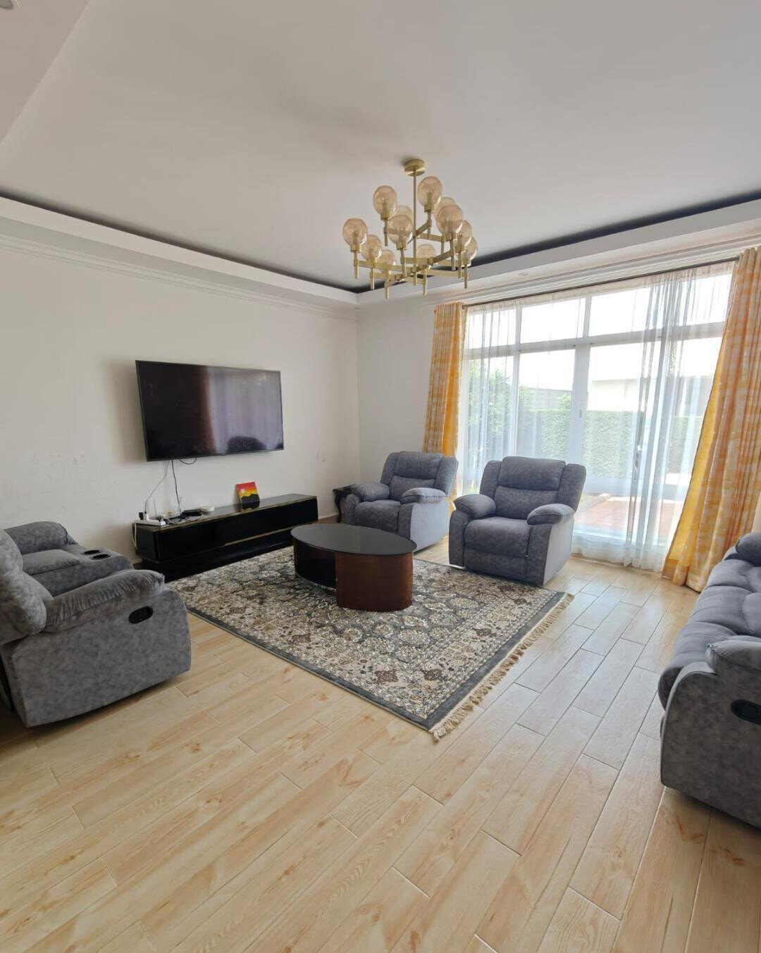 4BR Townhouse with Pool, Gym & Borehole - Kitengela