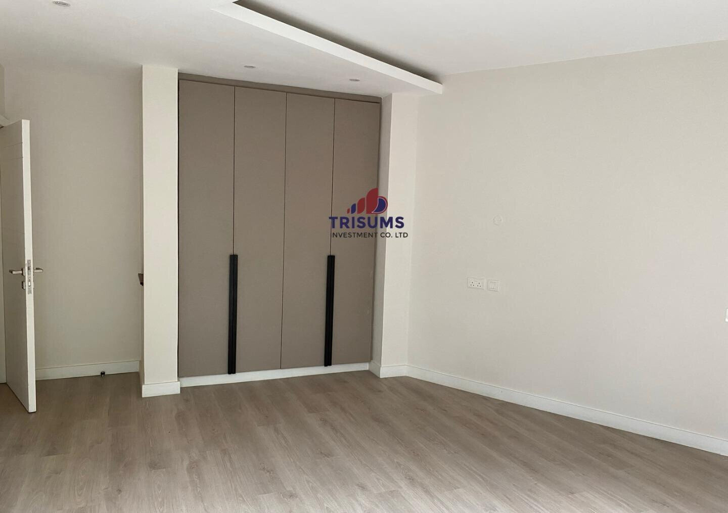 4BR Townhouse with Study & Family Room - Lavington