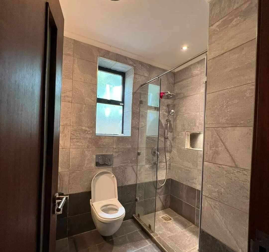Modern 5BR Townhouse with Pool & Generator - Lavington Gated