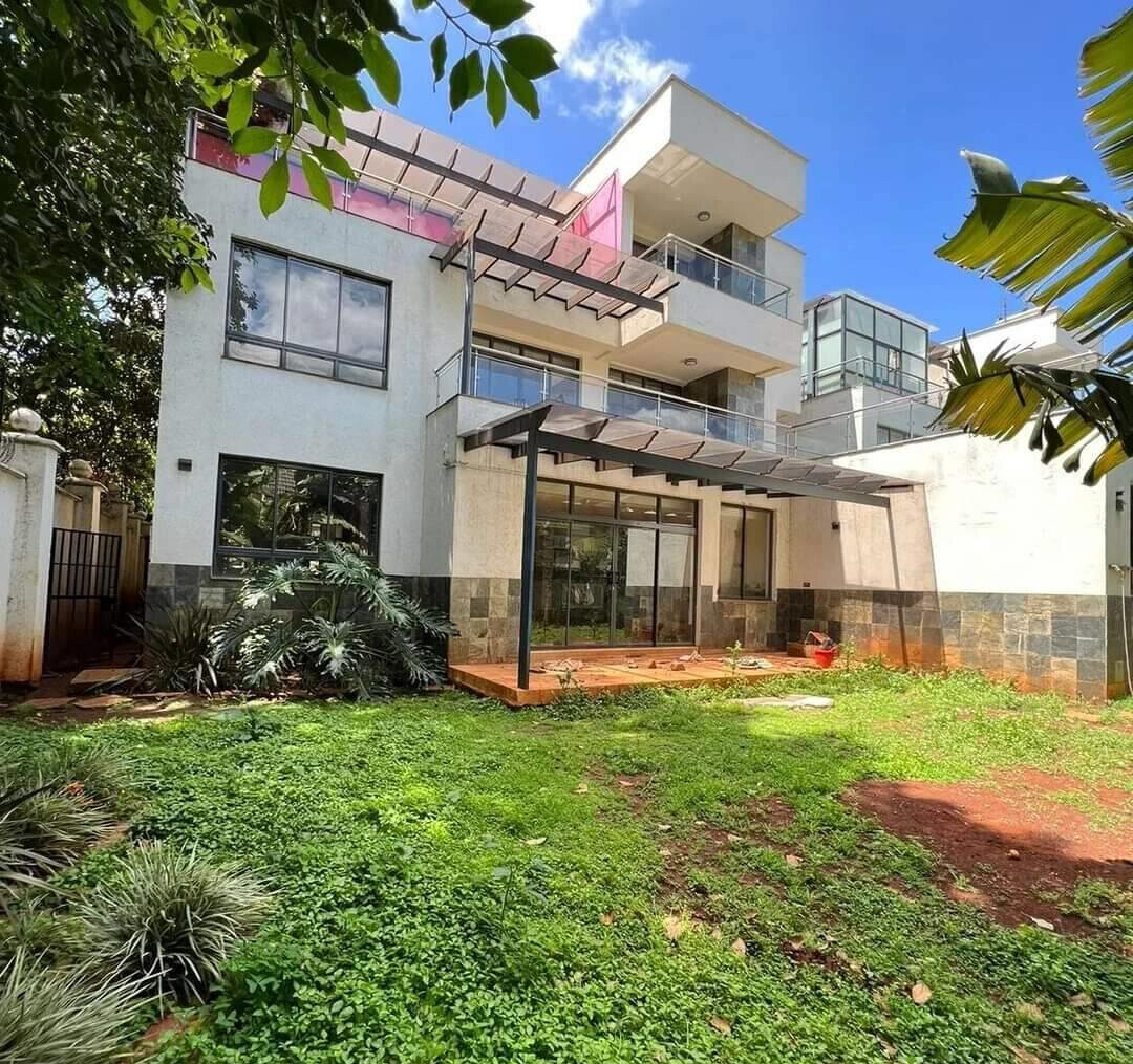 Modern 5BR Townhouse with Pool & Generator - Lavington Gated