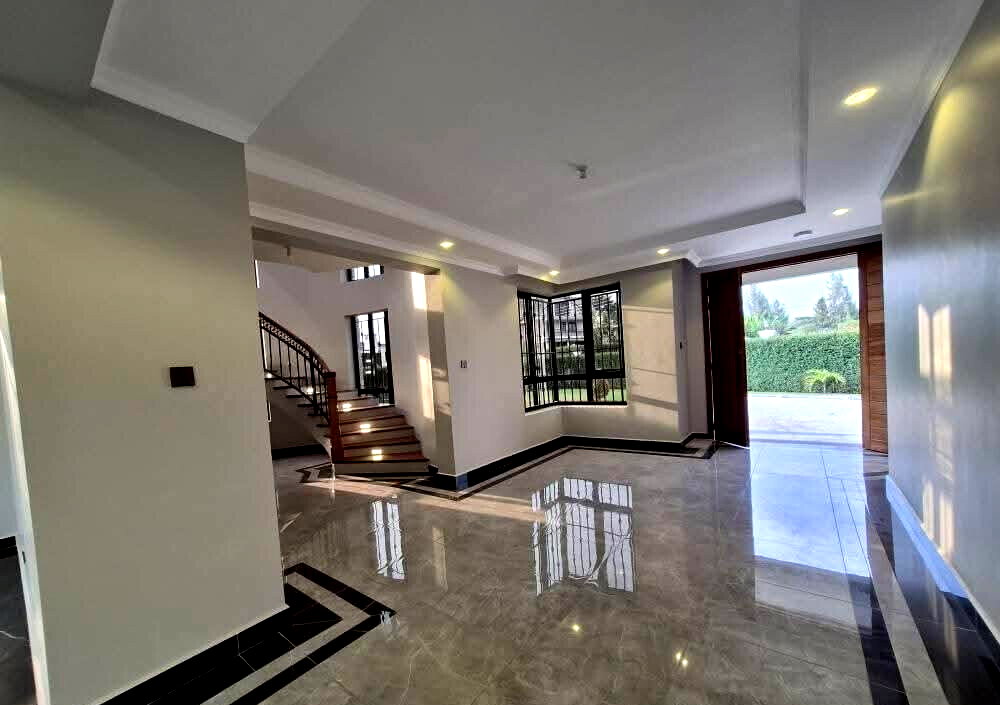 6BR All-Ensuite Mansionette with 0.3-Acre Garden - Runda
