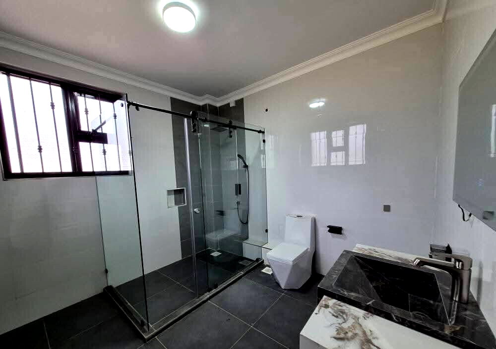6BR All-Ensuite Mansionette with 0.3-Acre Garden - Runda