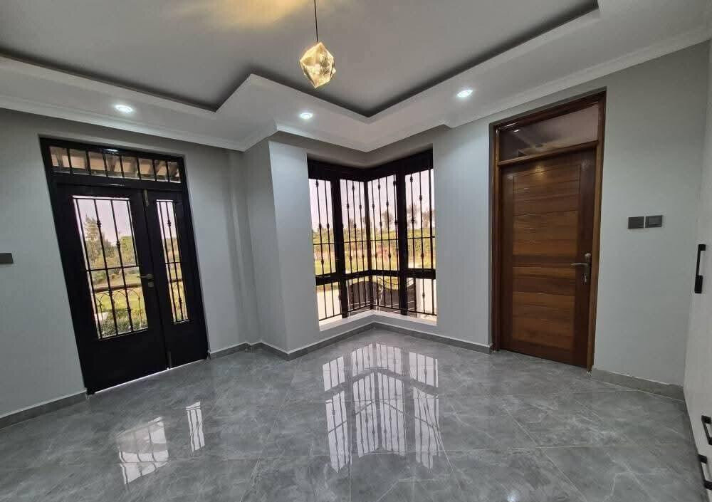 6BR All-Ensuite Mansionette with 0.3-Acre Garden - Runda