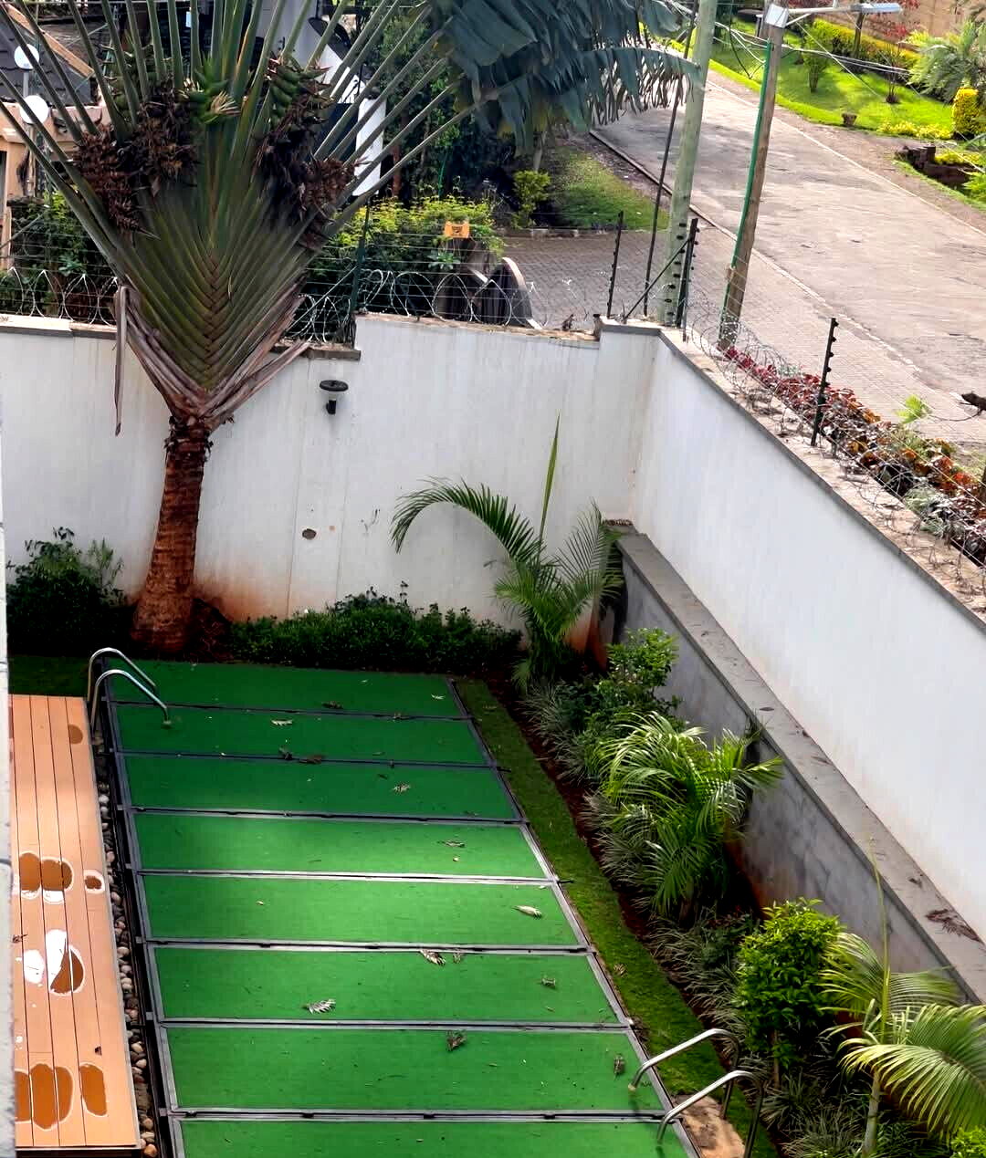 Luxury 5-Ensuite Townhouse with Private Pool & Lift - Lavington