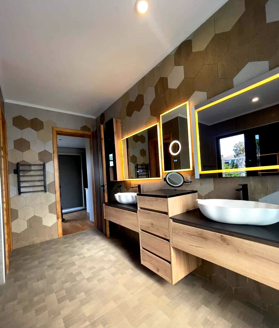Luxury 5-Ensuite Townhouse with Private Pool & Lift - Lavington