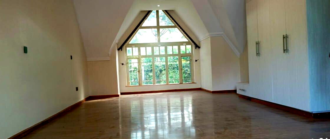 8-Ensuite Mansion with Forest Views & Pool - Nyari