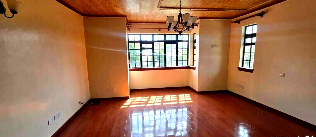 0.14 Acre 6BR Haven at KSh 550K