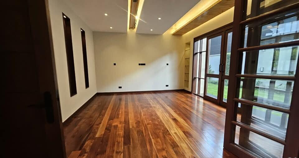 Ambassadorial 5BR All-Ensuite with Private Pool & Fountain - Runda